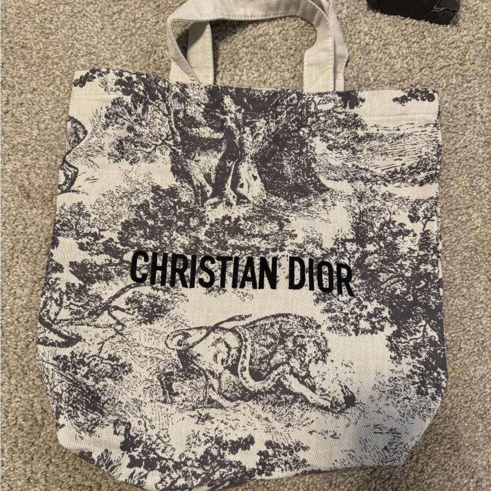 Dior Black and Cream Women's Tote Bag - Picture 2 of 4